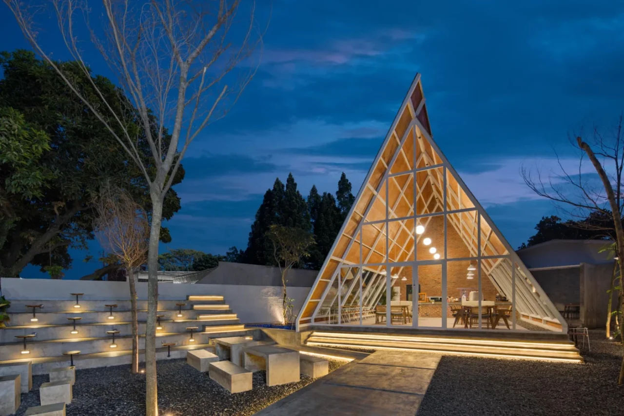 Bermuda Coffee and Eatery, an A-frame coffee shop in Jakarta set at 45 degrees to the road