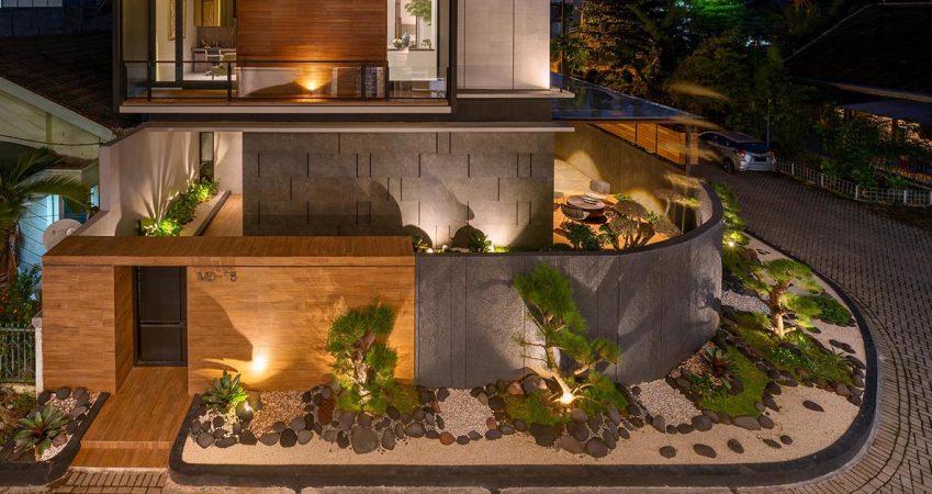 a-zen-garden-wraps-around-the-corner-of-this-house