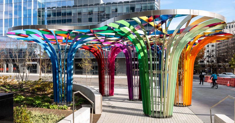 a-colorful-sculpture-named-‘spectral-grove’-has-been-installed-in-philadelphia