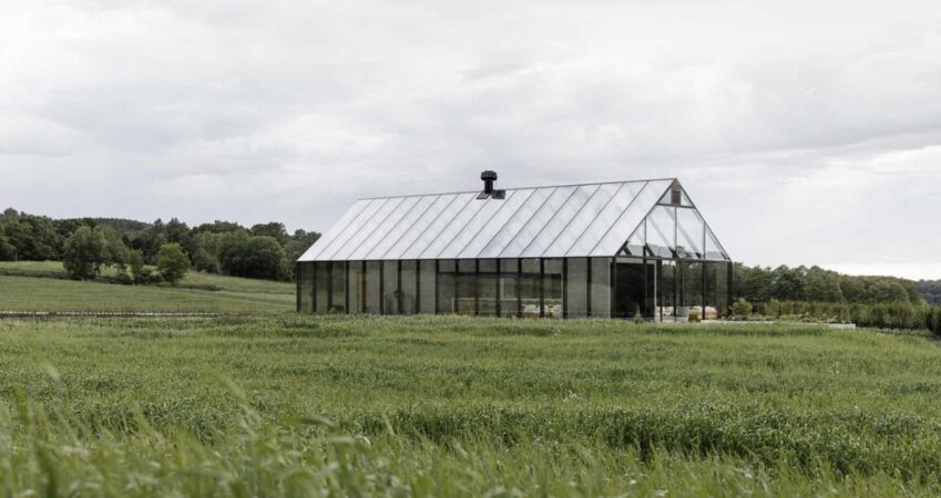 this-glass-house-acts-as-the-entrance-to-a-partially-underground-restaurant