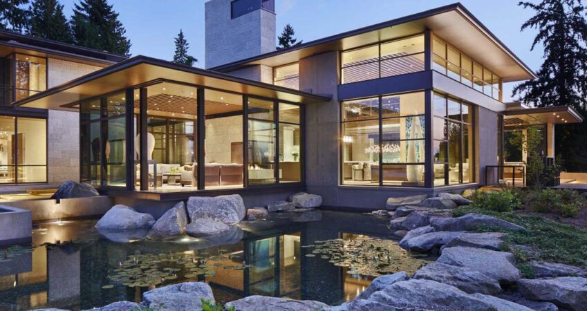 water-flows-all-around-this-lakeside-home