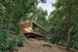 looking-glass-lodge-by-michael-kendrick-architects