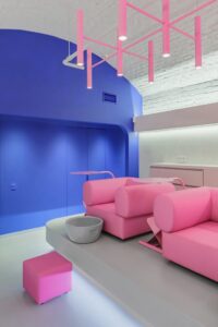 g.bar-brave-beauty-salon,-kyiv,-ukraine-–-adc
