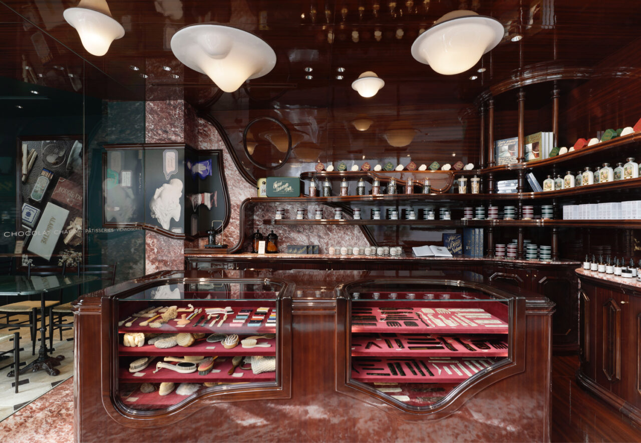 officine-universelle-buly-boutique,-kobe,-japan-–-adc