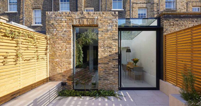 a-new-extension-and-a-garden-studio-for-this-heritage-listed-home