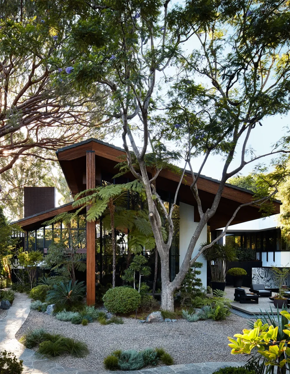 Smalley House by A. Quincy Jones in Holmby Hills, Los Angeles, after its renovation