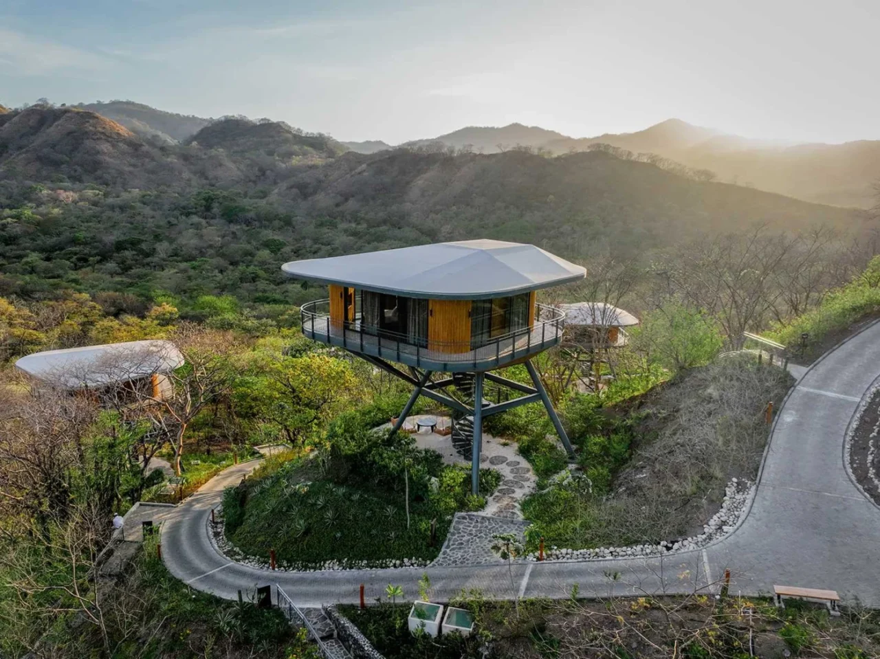 Suitree Experience Hotel in Sardinal, Costa Rica, with raised cabins among the trees