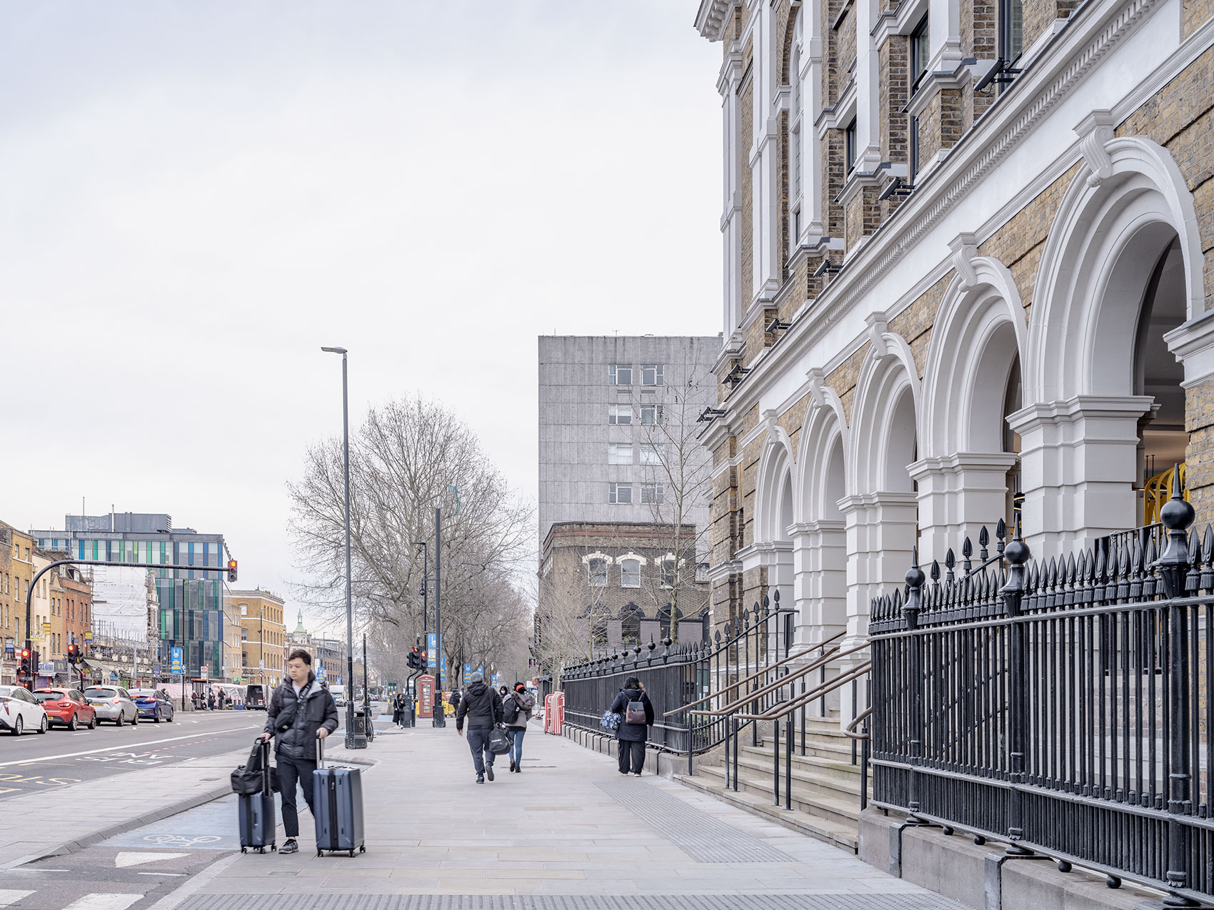 tower-hamlets-town-hall-–-adc