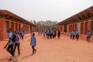 college-amadou-hampate-ba,-niamey,-niger-by-article-25-–-adc