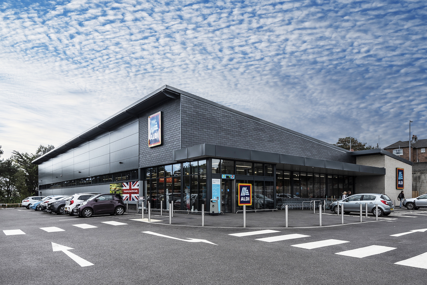 natural-slate-cladding-from-cupa-pizarras-complements-truro-aldi-store-–-adc