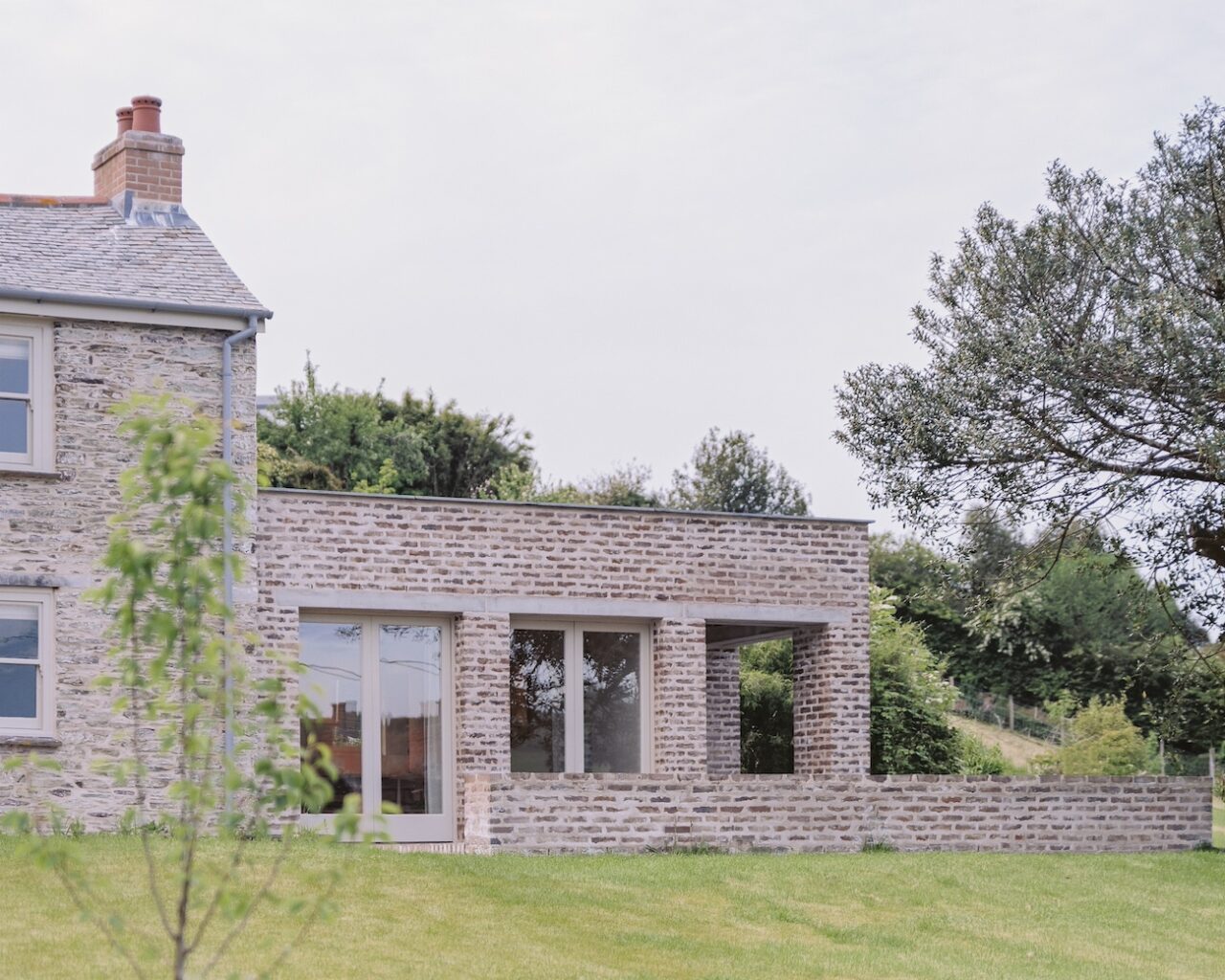 cornish-cottage-by-architecture-office-–-adc