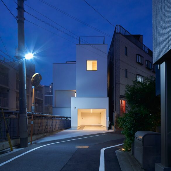 cover image IADA000014 q