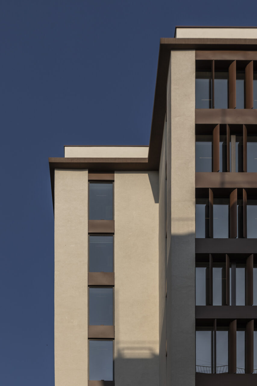 The Wings - Veranzerou Office Building