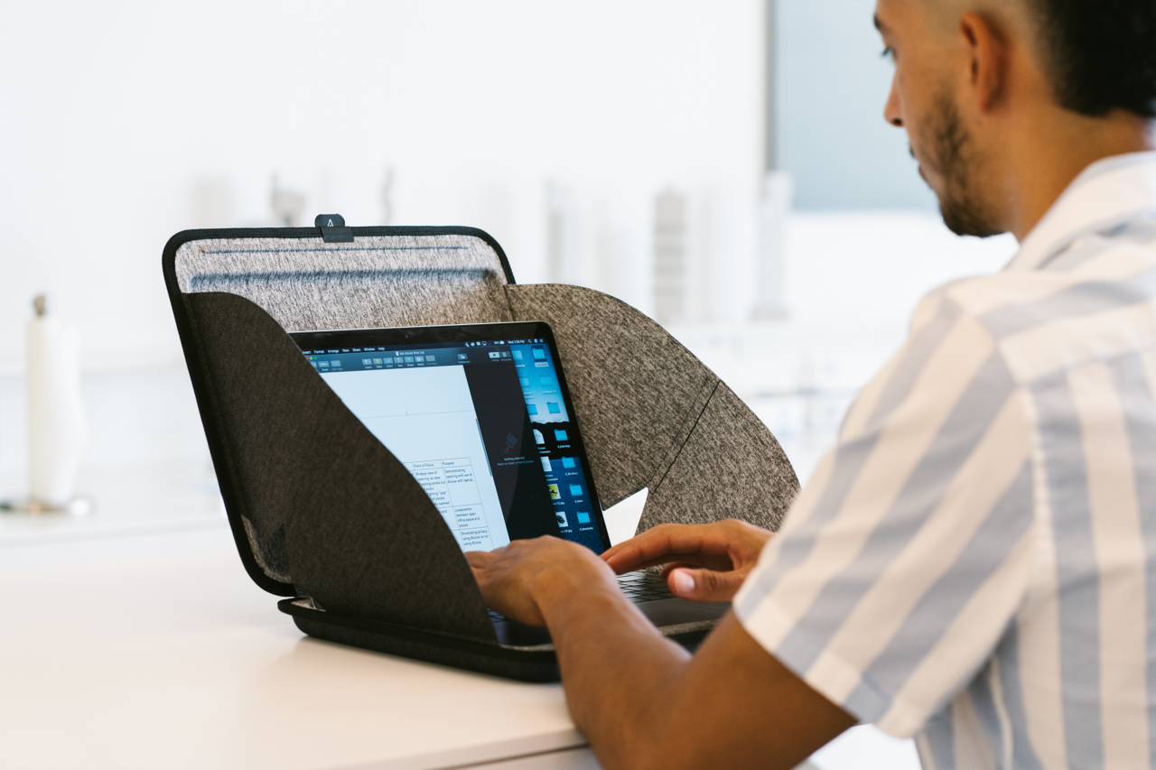 Alcove Workstation®