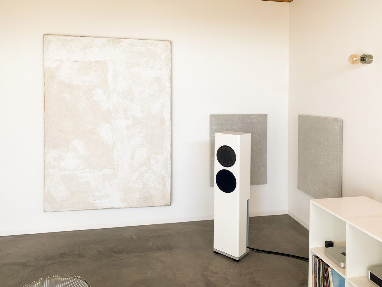 High end acoustics for high end audio