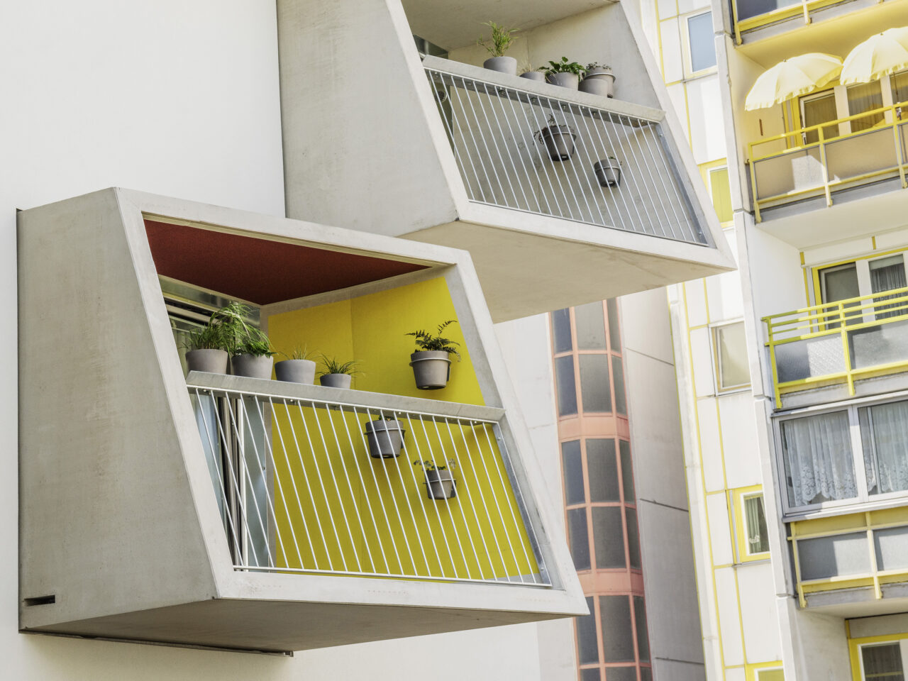 social housing with a garden deck for all residents