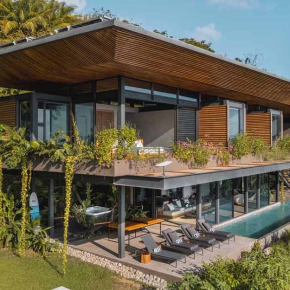 a-new-home-in-costa-rica-designed-to-highlight-its-surroundings