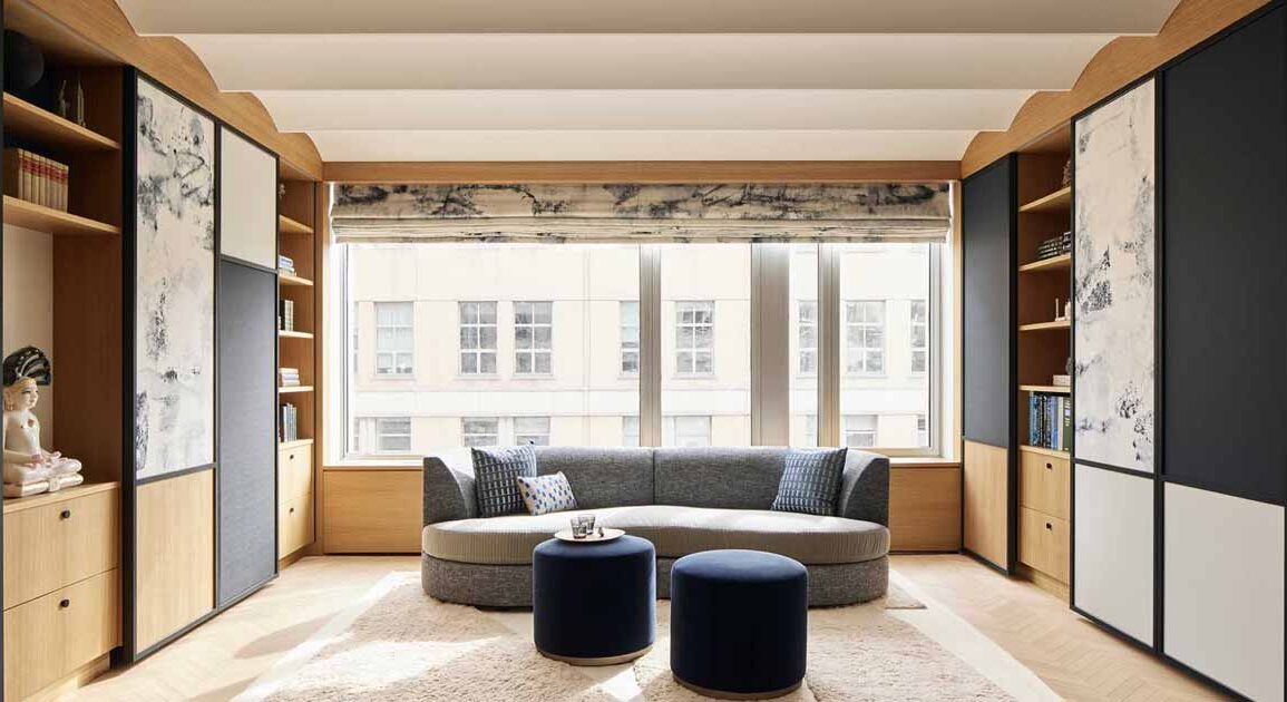 scalloped-ceilings-are-the-elegance-overhead-in-this-new-york-apartment