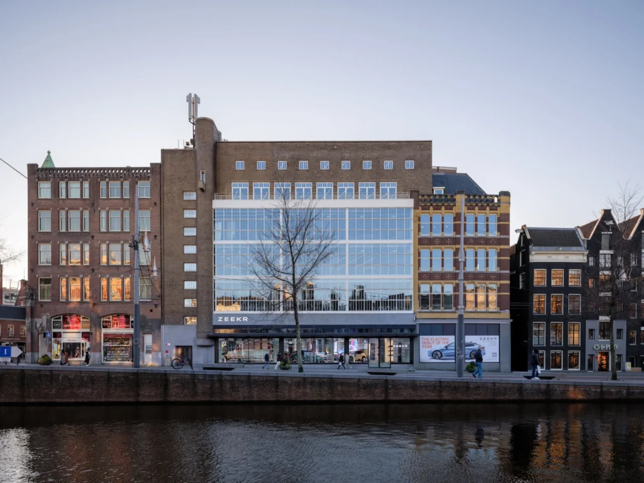 Zeekr concept store by Unknown Works in the Vroom & Dreesmann building, Amsterdam
