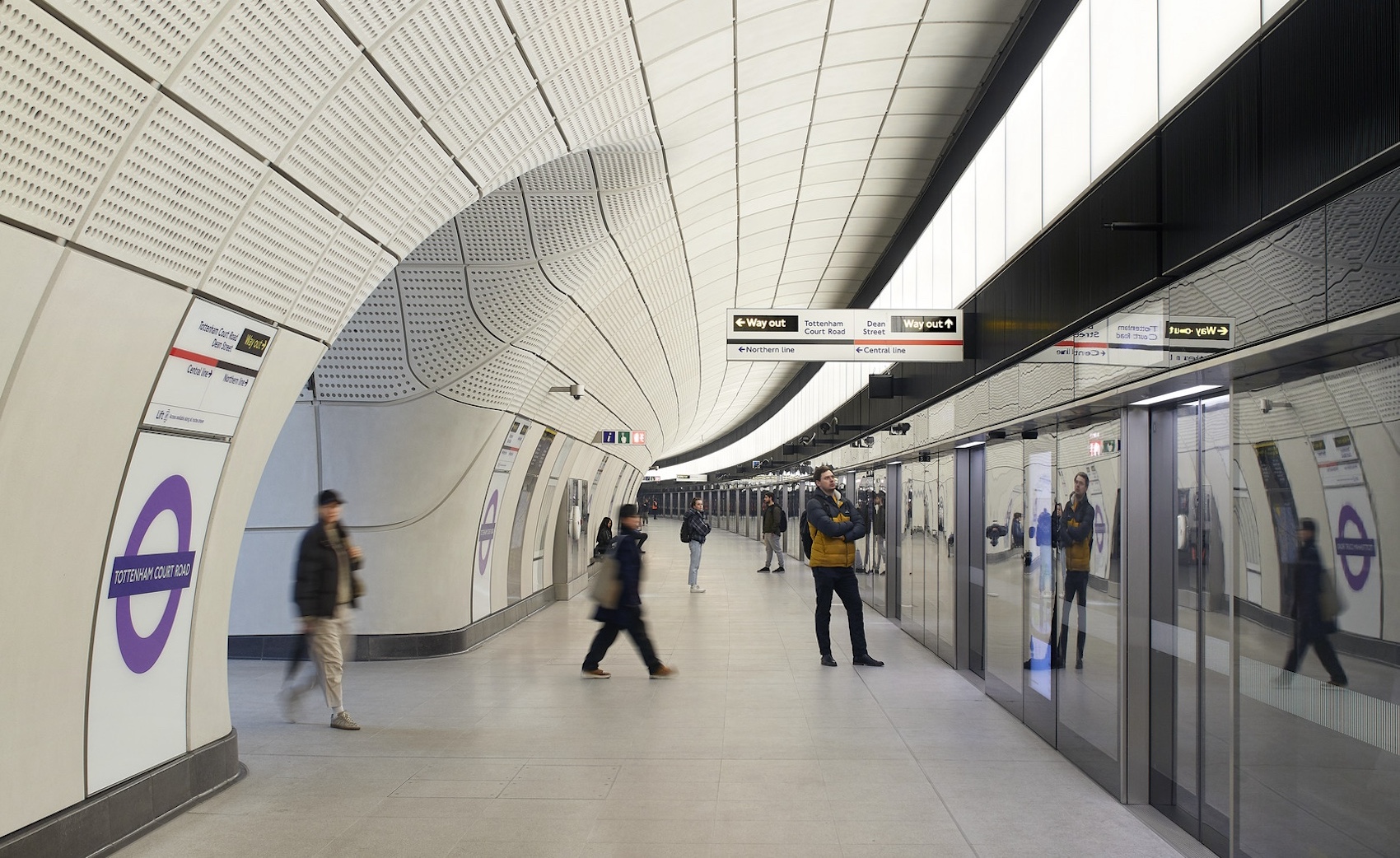 a-love-letter-to-the-elizabeth-line-–-adc