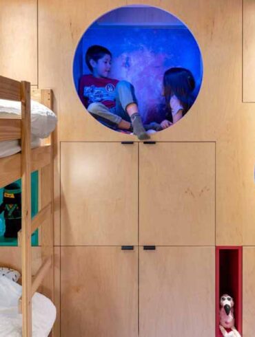 a-kid's-bedroom-with-built-in-reading-nooks