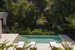 crafting-serenity:-a-bali-home-rooted-in-indonesian-tradition-–-adc