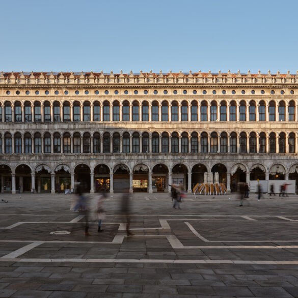 dispatches-from-venice-–-adc