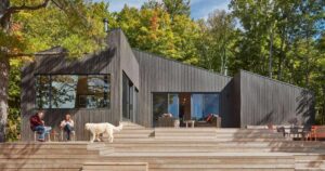 this-cabin-blends-so-well-with-nature,-you-might-miss-it