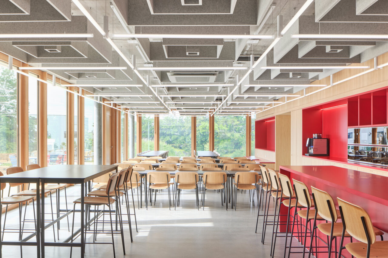 Annex to house research, practices and human genetics laboratories