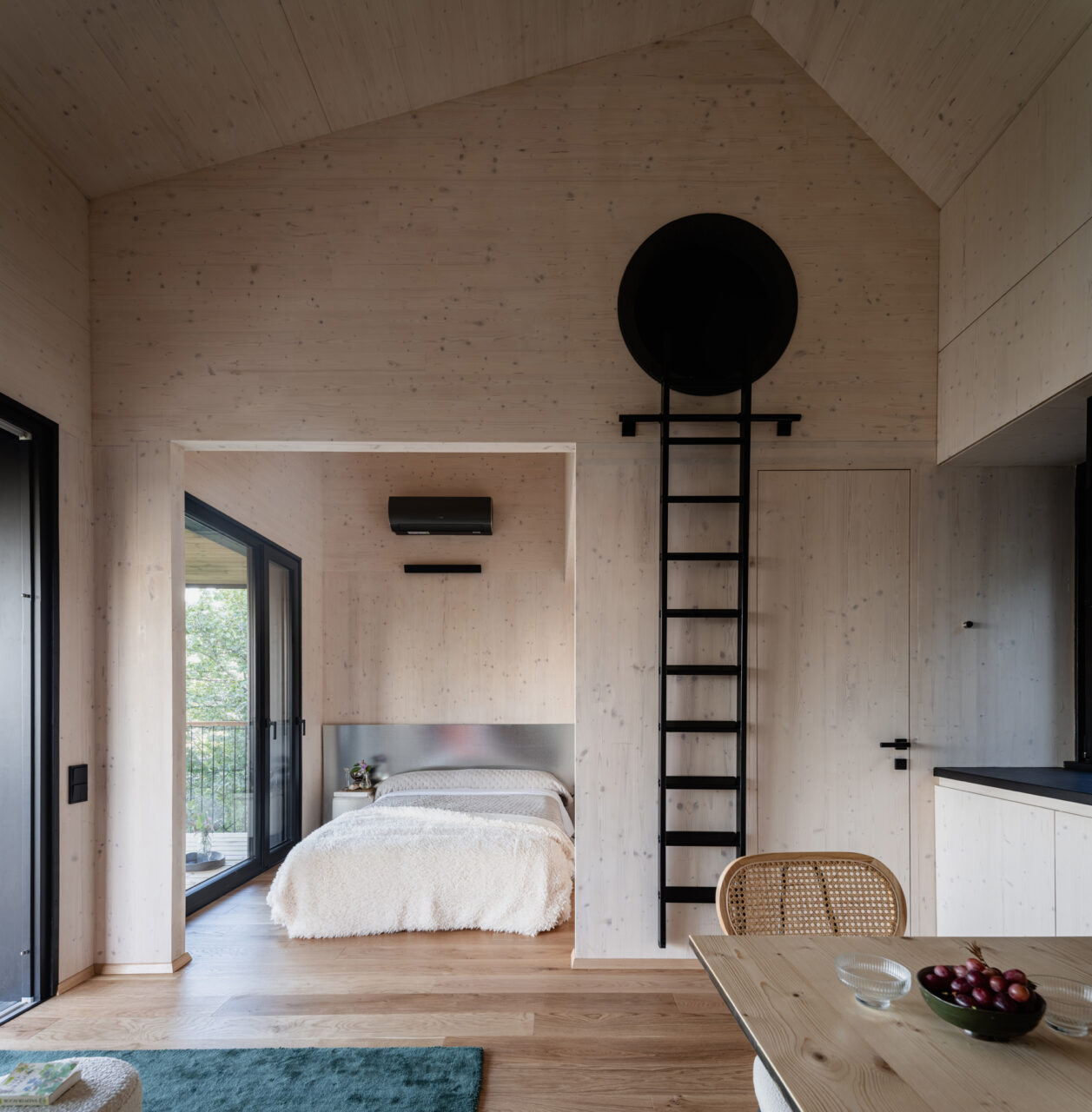 Console House