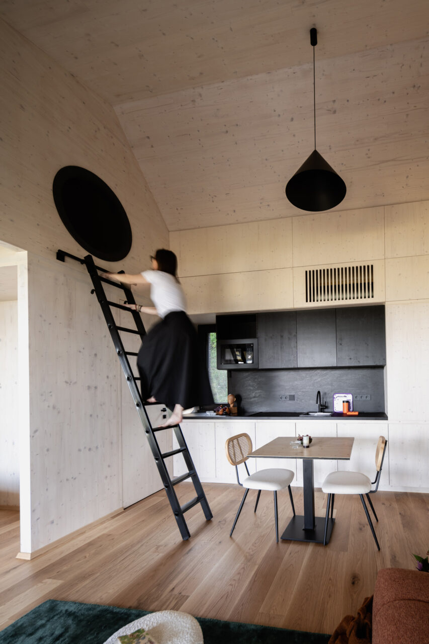 Console House