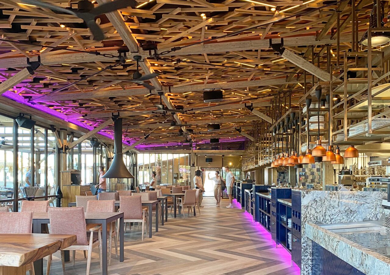 ''Columbia Sun'' Beach Restaurant