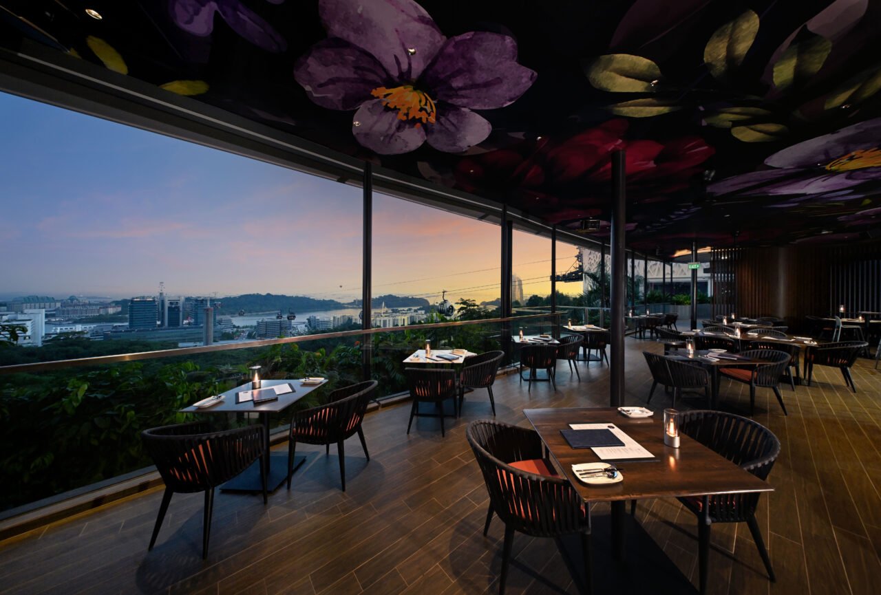 Dusk & The Mirabilis Bar @ Mount Faber Peak