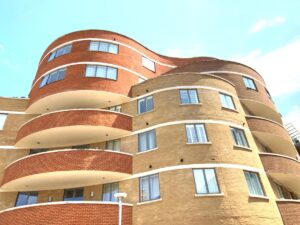 cavity-trays-explains-how-rigid-preformed-cavity-trays-can-overcome-commonly-reoccurring-deficiencies-in-damp-course-installation.-–-adc