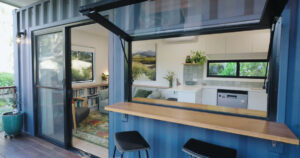see-inside-a-thoughtful-modular-container-home-in-australia