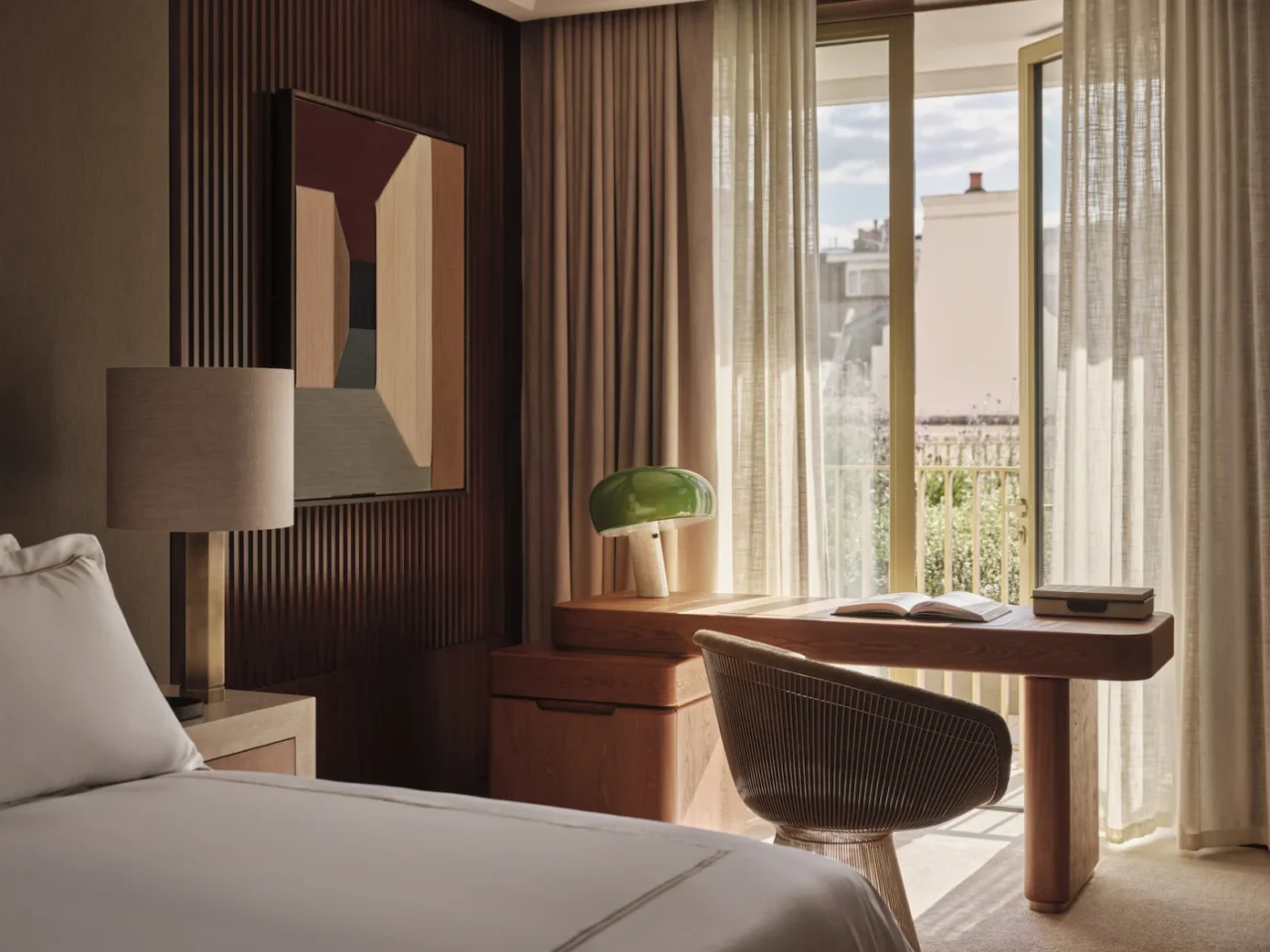 Guest suite with floor-to-ceiling windows overlooking Grosvenor Square