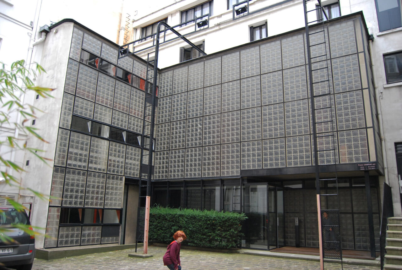 reflections:-maison-de-verre-–-adc