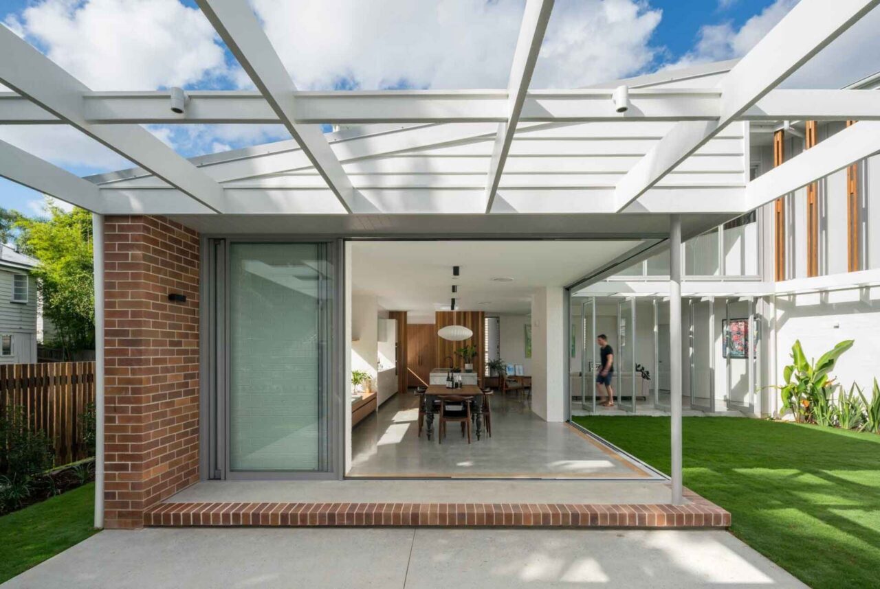 mid-century-influence-meets-subtropical-living-in-this-home