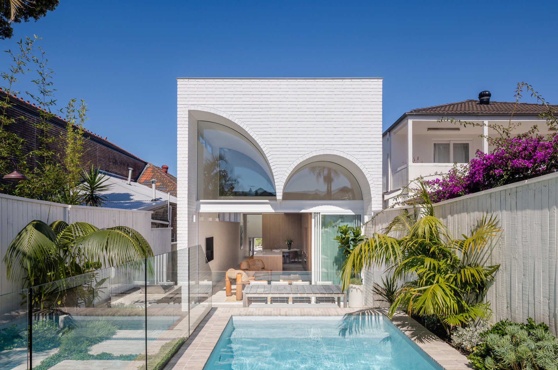 playful-curves-and-brick-create-a-calm-sydney-family-home