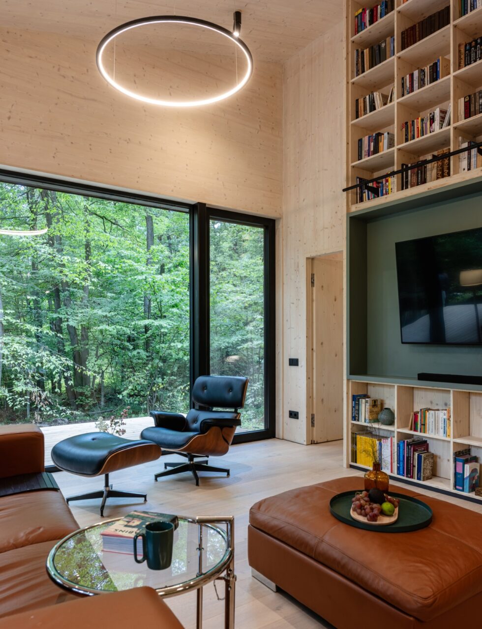 Monolith Lodge
