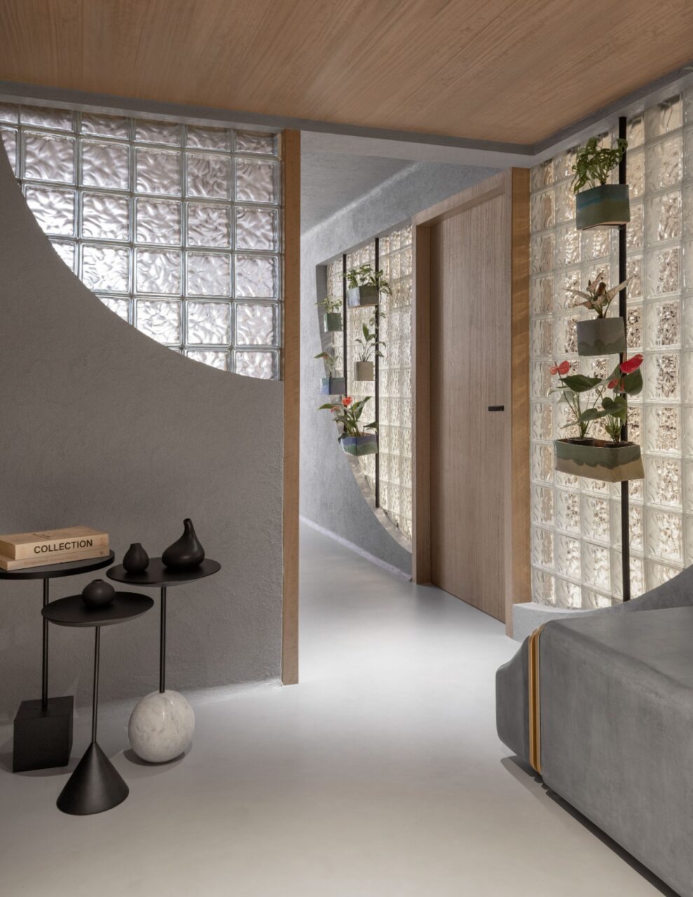 Seamless Realty Office