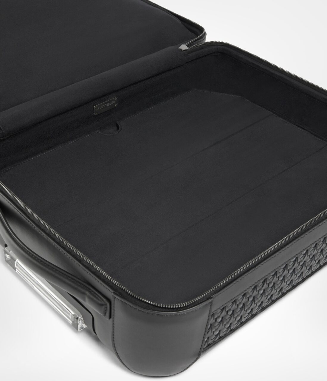 Carry-on Cannage